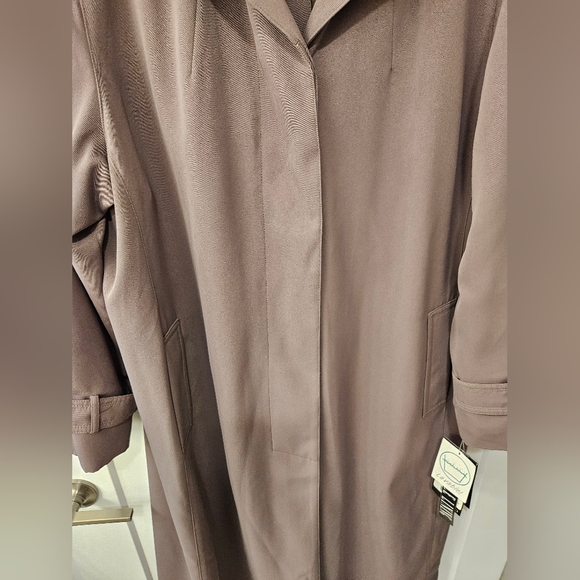 Vintage - NWT Utex Design - Removable Lining Dark Mauve Trench Coat - Size 16 - Picture 5 of 14